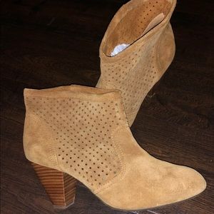 Jessica Simpson Suede Chestnut Booties